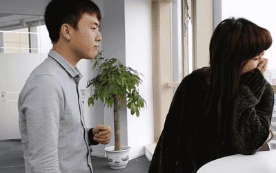 20年烟民咽喉发黑,瑞士专业医师推荐!一喷杀菌99.9%,止咳清痰排烟毒