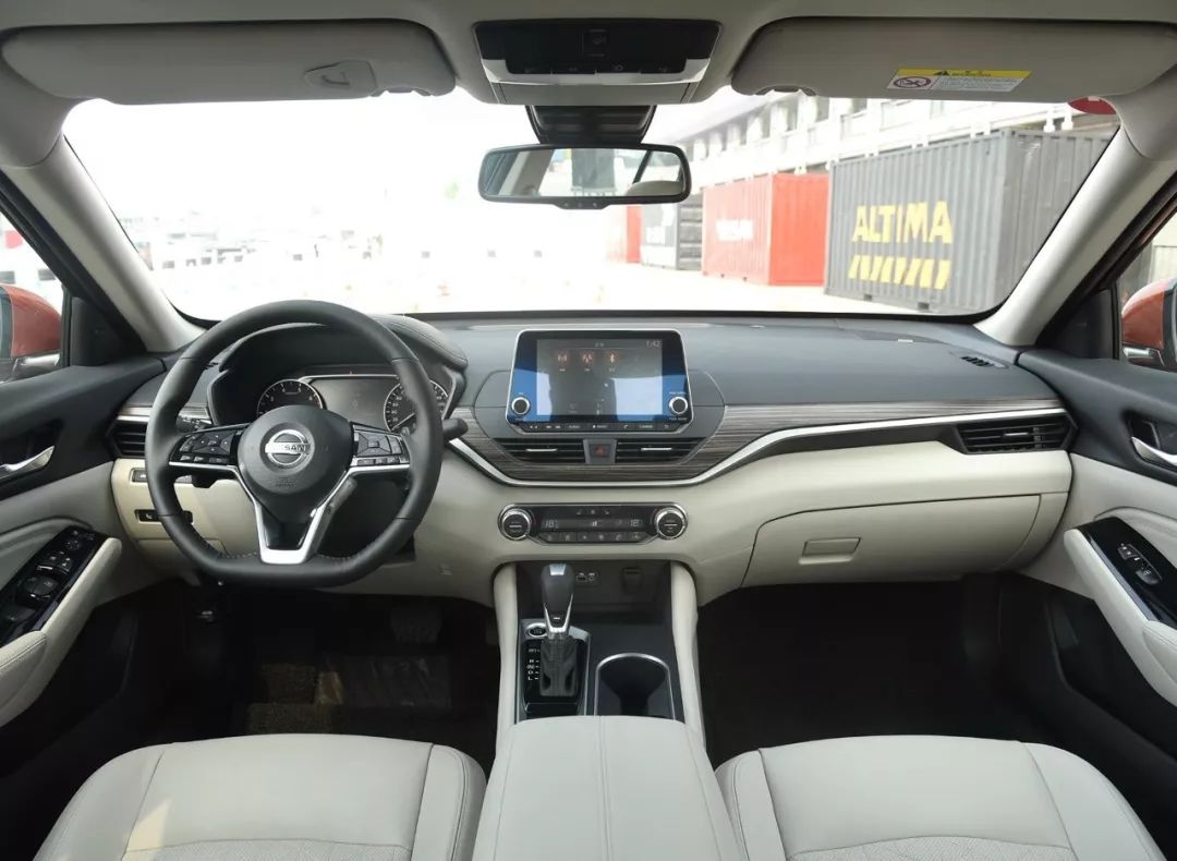 全新天籁悬挂塌陷,新款天籁风格大变还会持续热销吗