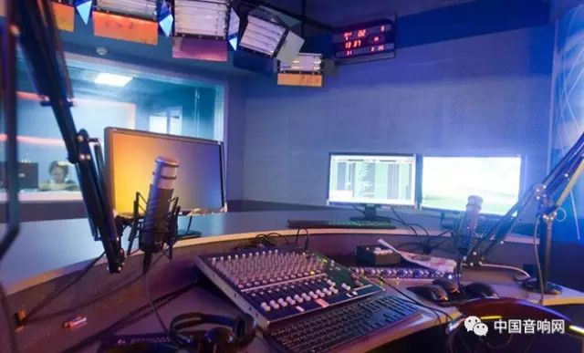 人的耳朵哪一段频率听得最舒服,耳朵听多少频率的声音最舒服