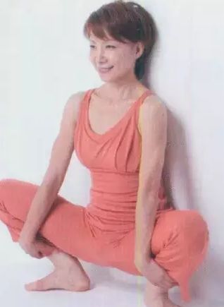 o型腿瑜伽视频,o型腿最快变直的瑜伽
