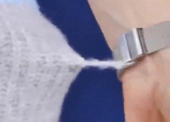 毛衣起球不要扔教你一招去除毛球,毛衣起球可以用去毛球器吗