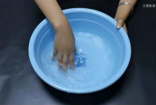 毛衣起球不要扔教你一招去除毛球,毛衣起球可以用去毛球器吗