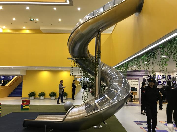 拥江发展四校并行杭州崇文实验学校成立崇文教育集团