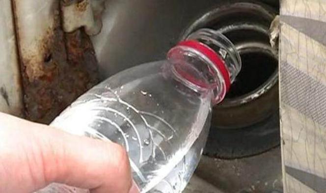 油箱进水该怎么办,油箱进水了处理方法