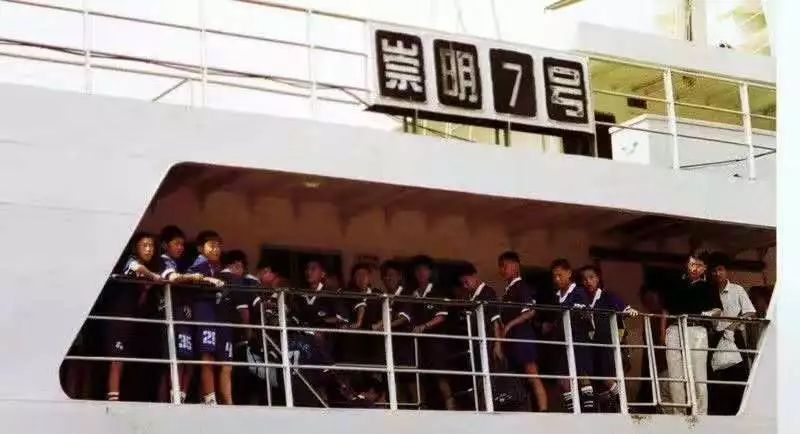 上港中超夺冠谁祝贺了,上海上港三冠王