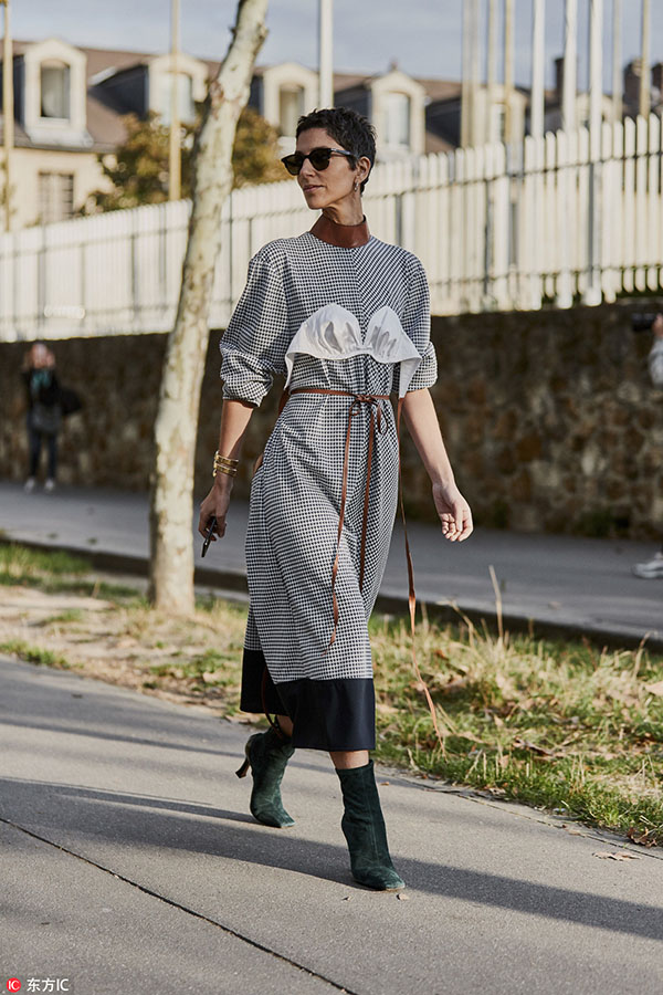 小腿粗壮穿英伦风袜靴好看嘛,最显腿细的袜靴