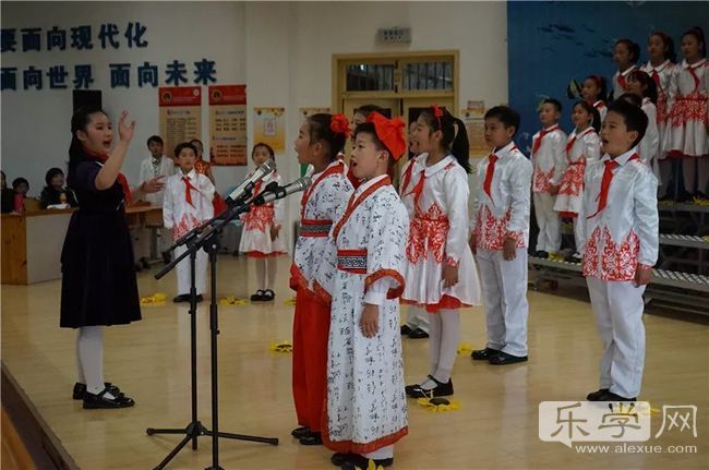 枫树下的好声音嘉峪关学校建校65周年庆