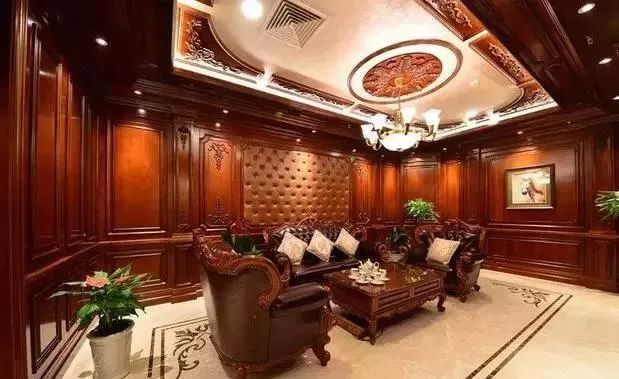 青岛一木中华老字号,一木一生黄花梨工艺品店