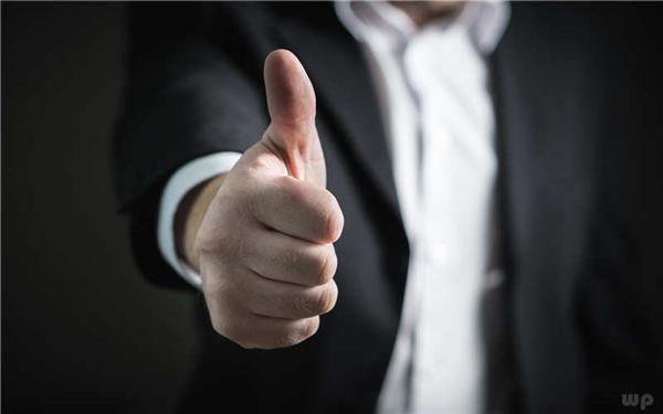 一个真正强大的人从来不炫耀,真正强大的不需要炫耀