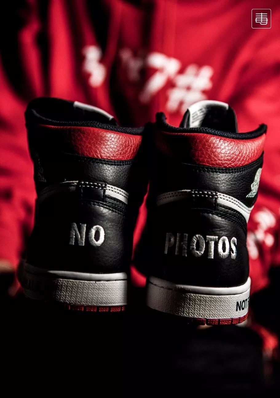 想在街头吸睛没有一双潮鞋怎么行,晒鞋子怎么拍照好看