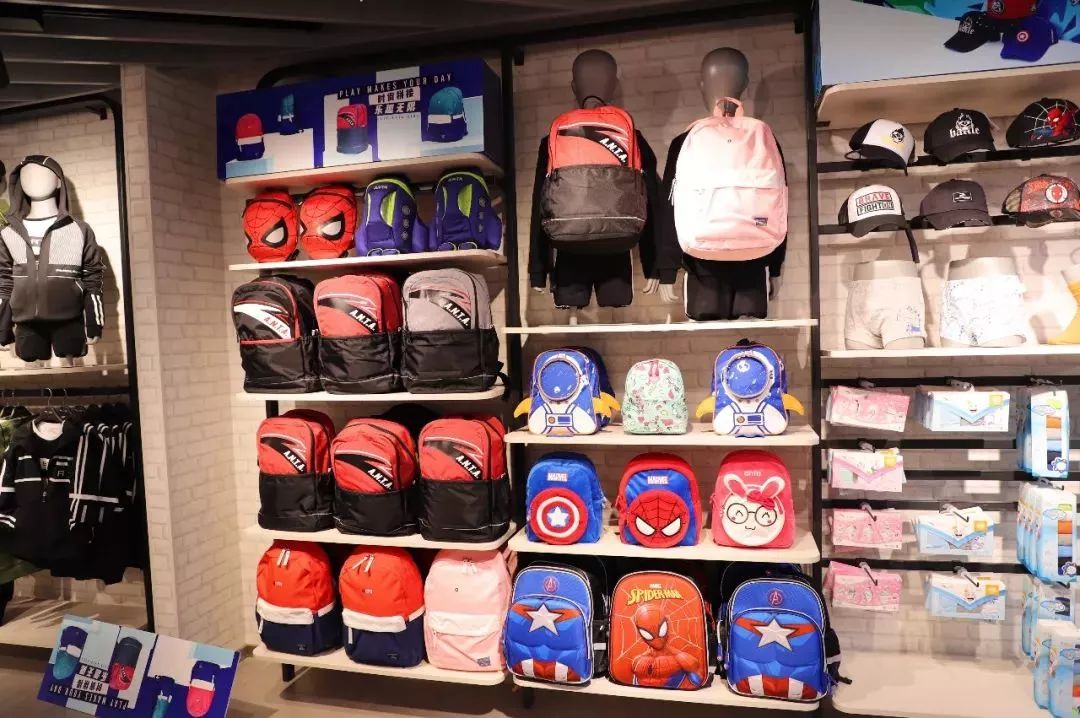 哇！昆明开了家1100平米超大的儿童钻石旗舰店？！本周末还有大优惠！