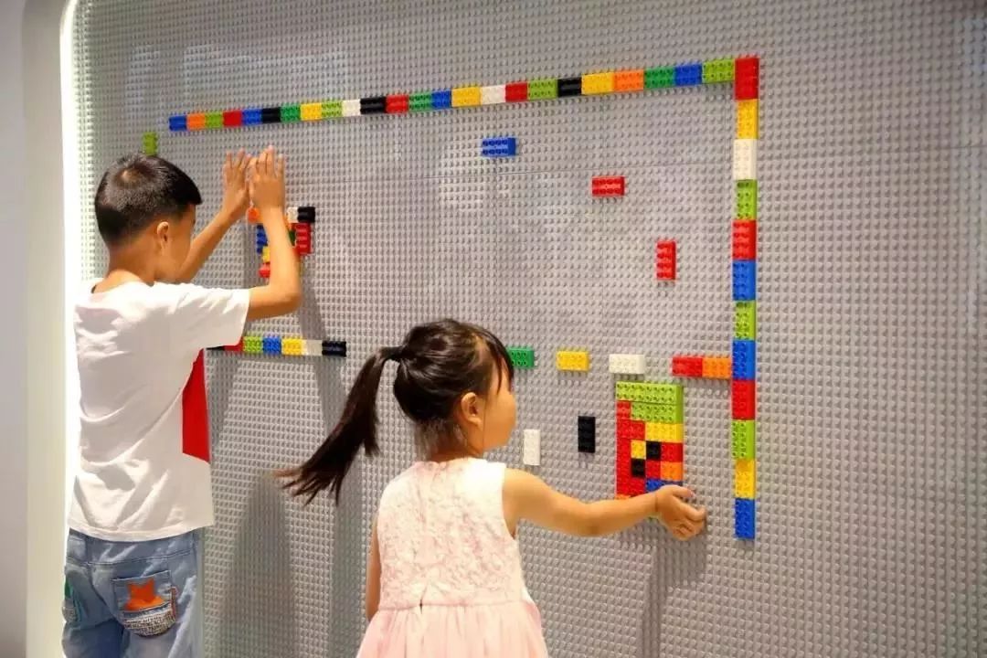 哇!昆明开了家1100平米超大的儿童钻石旗舰店?!本周末还有大优惠!