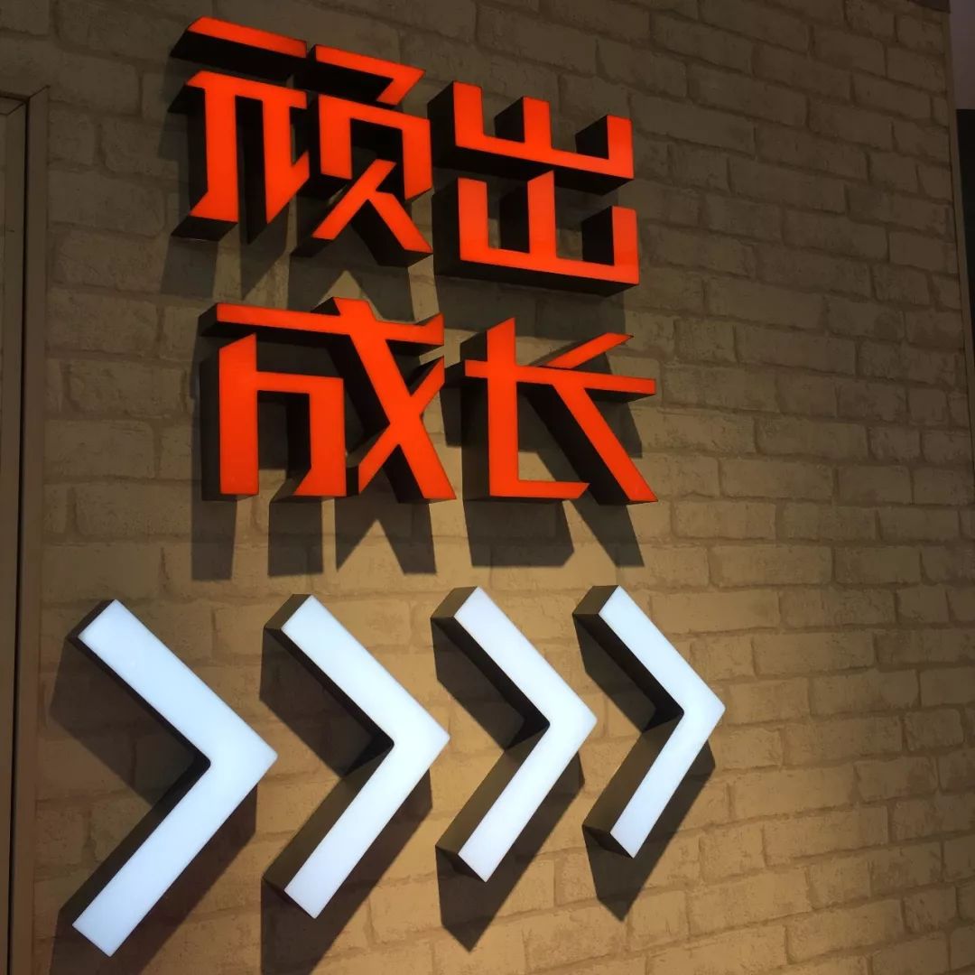 哇!昆明开了家1100平米超大的儿童钻石旗舰店?!本周末还有大优惠!