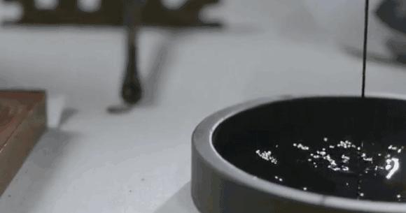 往鞋里抹点这个,走路再久都不累!聪明的人都这样做