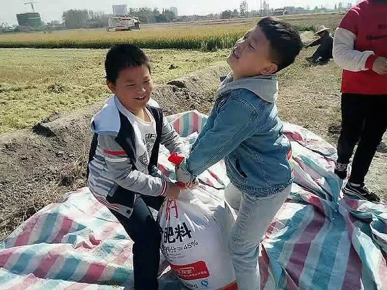 微报|微商产品成“毁脸”重灾区、233国道江都段大修工程竣工……这些身边事你应该知道!