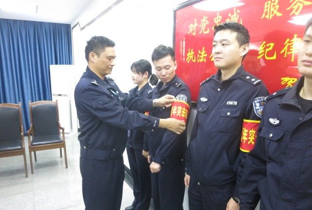 一线传真燃烧青春的热血,一线传真启航公安