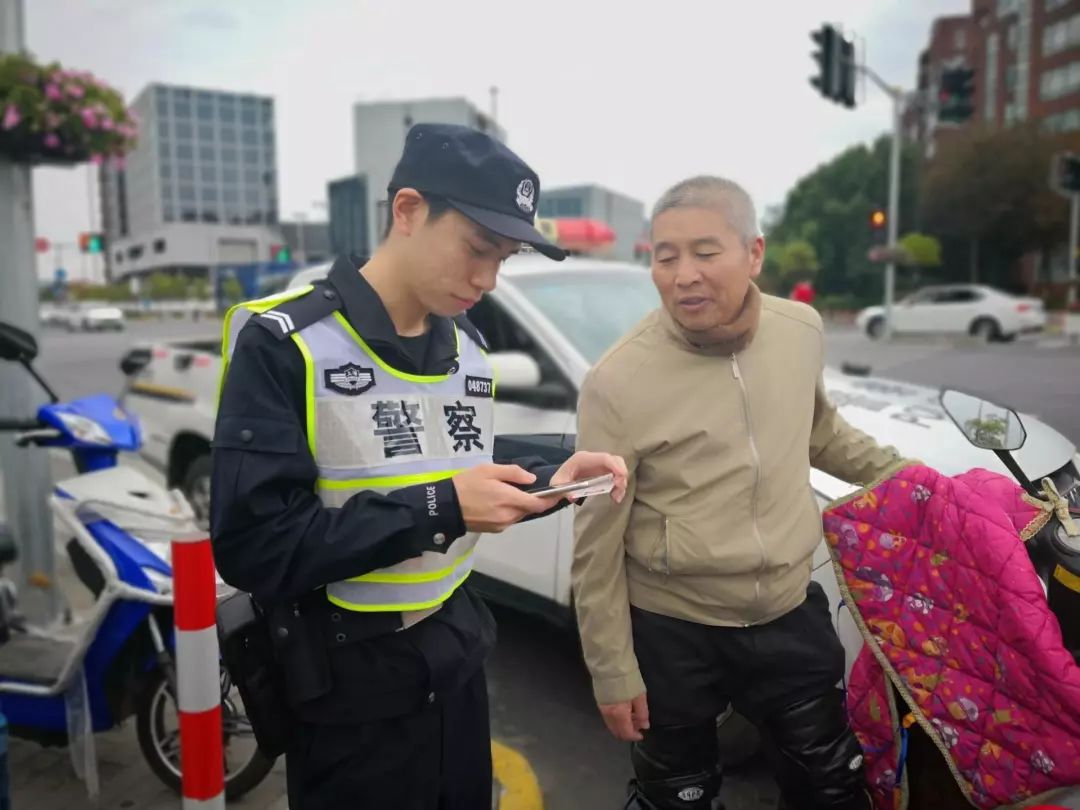 一线传真燃烧青春的热血,一线传真启航公安