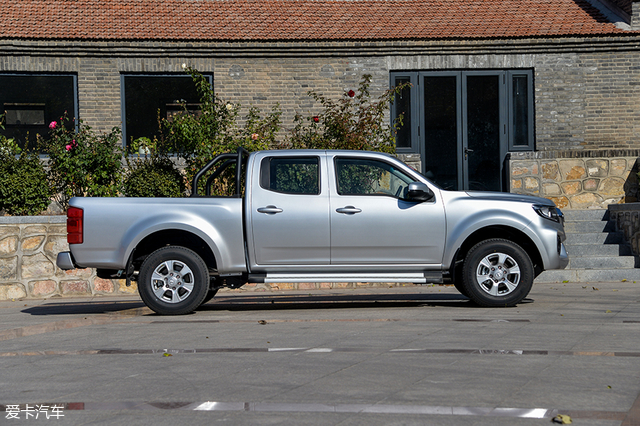 解禁的大玩具爱卡试驾长城皮卡风骏7