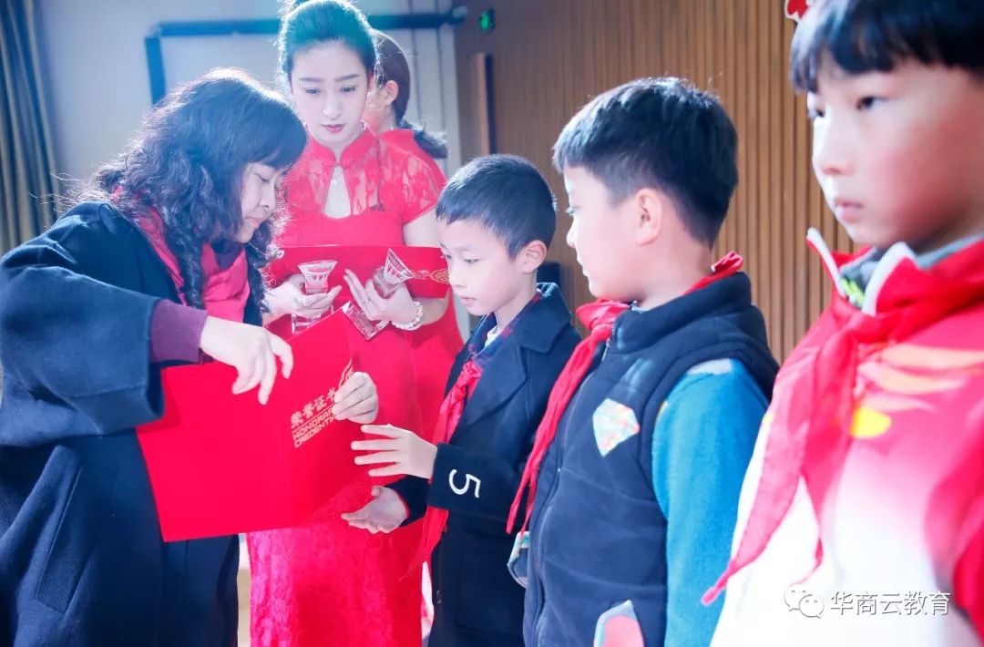 华商报社第五届“上实城开·自然界”杯中小学生作文大赛颁奖典礼隆重举行