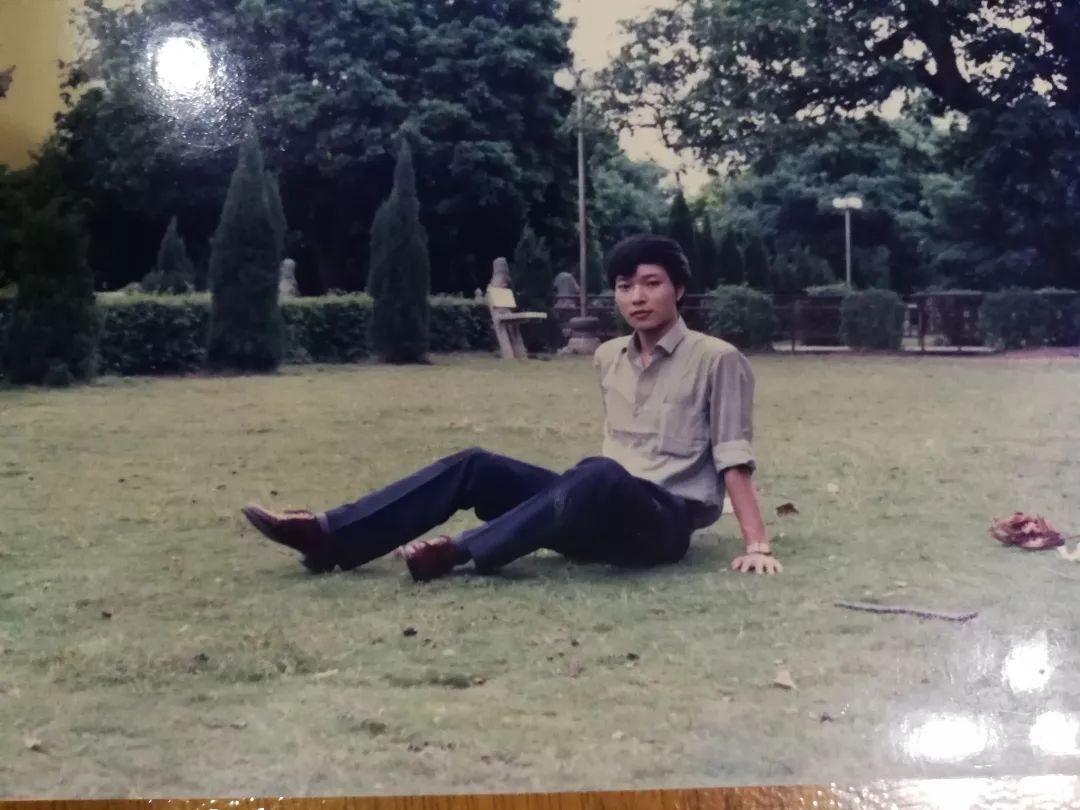 「影像志」水唯善下方成海,山不矜高自为峰