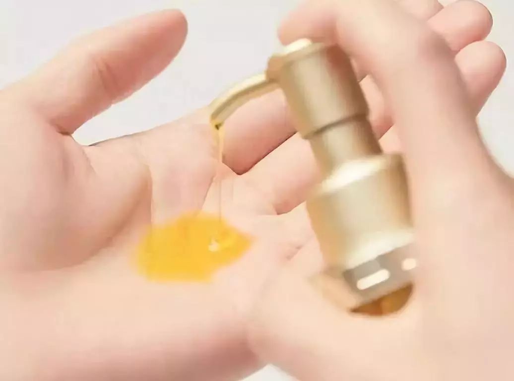 高圆圆颜值如何变化,高圆圆长发短发对比