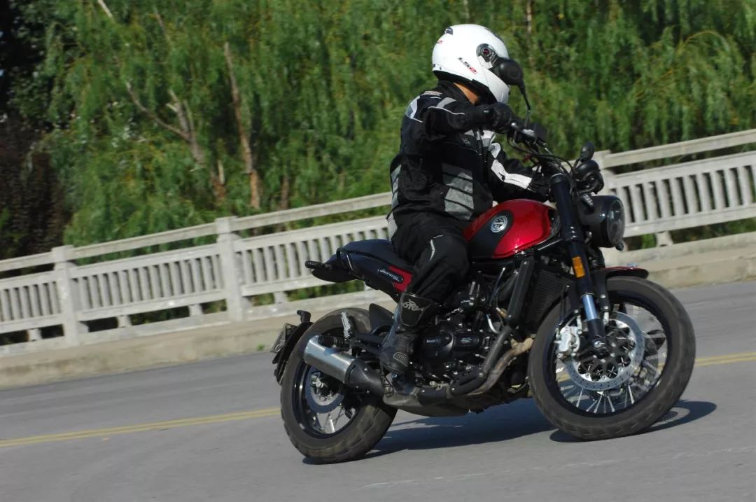 贝纳利幼狮leoncino500底价,幼狮500leoncinotrail