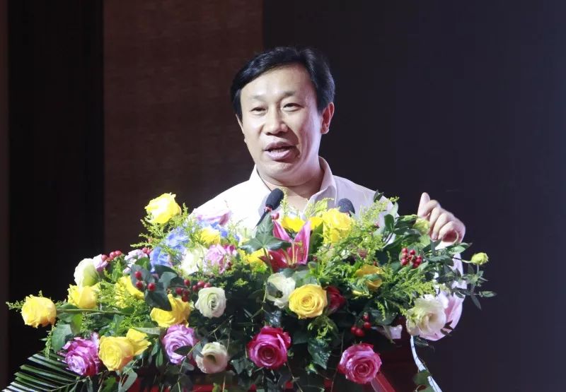 热点|匠心打造领军品牌,中海化学吉祥物龙博士首次亮相!