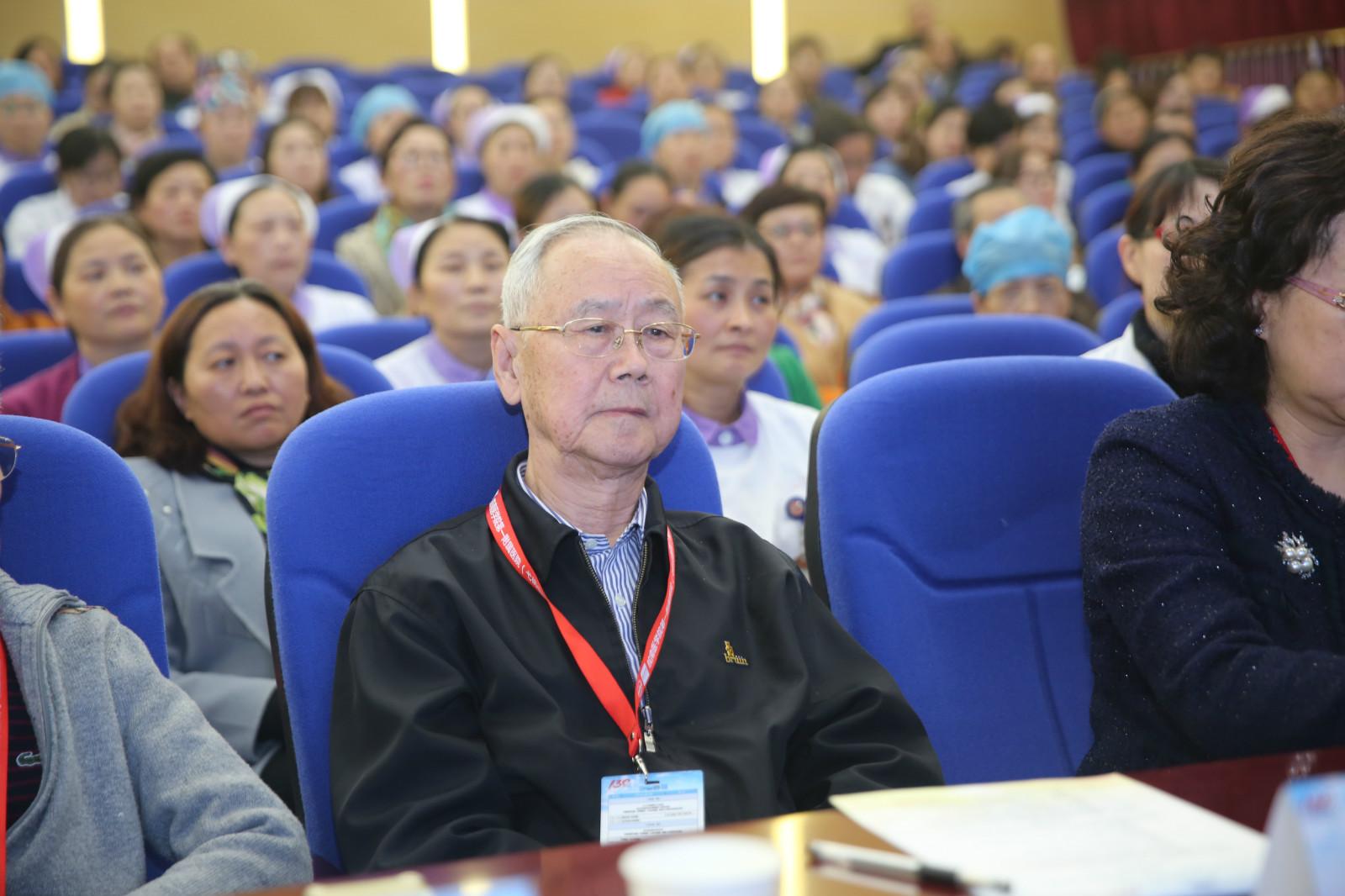 凝练大医精神打造人文医学弋矶山医院在行动