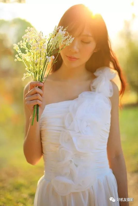 ps逆光拍摄人像脸部阴暗怎么解决,窗户逆光拍摄人像视频