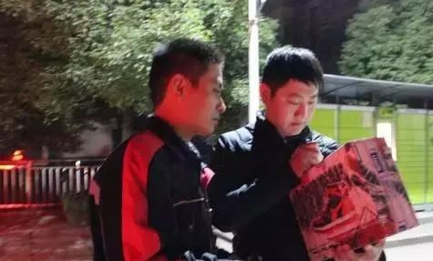 快递下单五分钟后收到货,山东临沂顺丰快递可以正常发货吗