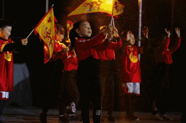 庆祝改革开放40周年文艺晚会歌曲,改革开放40周年演出强军战歌