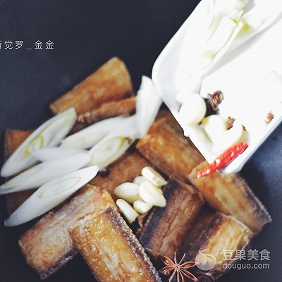 红烧带鱼的做法简单王刚,红烧带鱼的做法家常