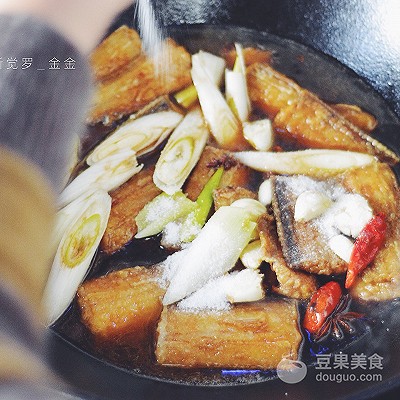 红烧带鱼的做法简单王刚,红烧带鱼的做法家常