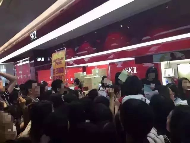 香港崇光百货雅诗兰黛国庆活动,香港崇光百货2023店庆