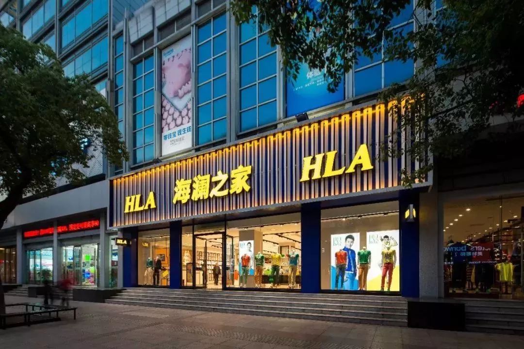 一天收入超1.7亿,比明星还会赚钱,这位网红小姐姐要去美国上市了!