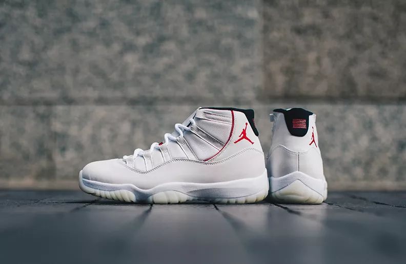 aj1蓝黑脚趾和aj1红黑脚趾,aj1芝加哥和aj1红脚趾