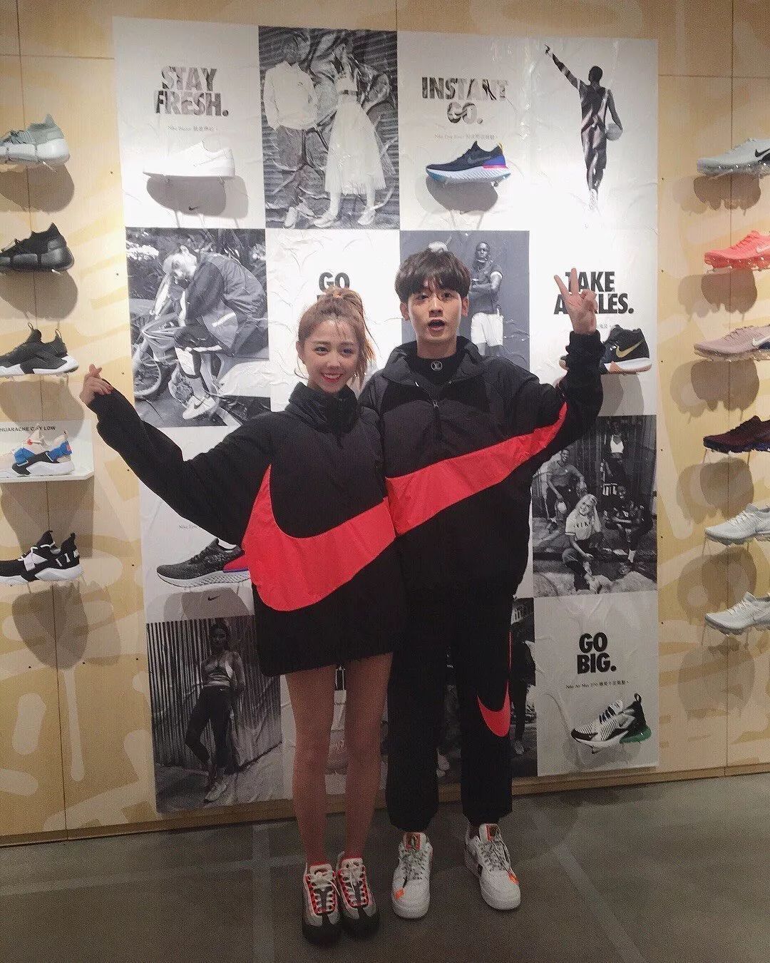 aj1蓝黑脚趾和aj1红黑脚趾,aj1芝加哥和aj1红脚趾