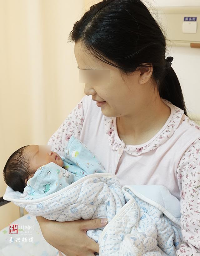 乾坤大挪移产科医生,医生用手推孕妇肚子乾坤大挪移