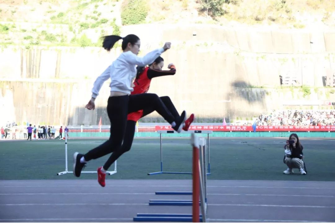 暖冬律动｜青春无畏，逐梦扬威，最拼的攀大ers