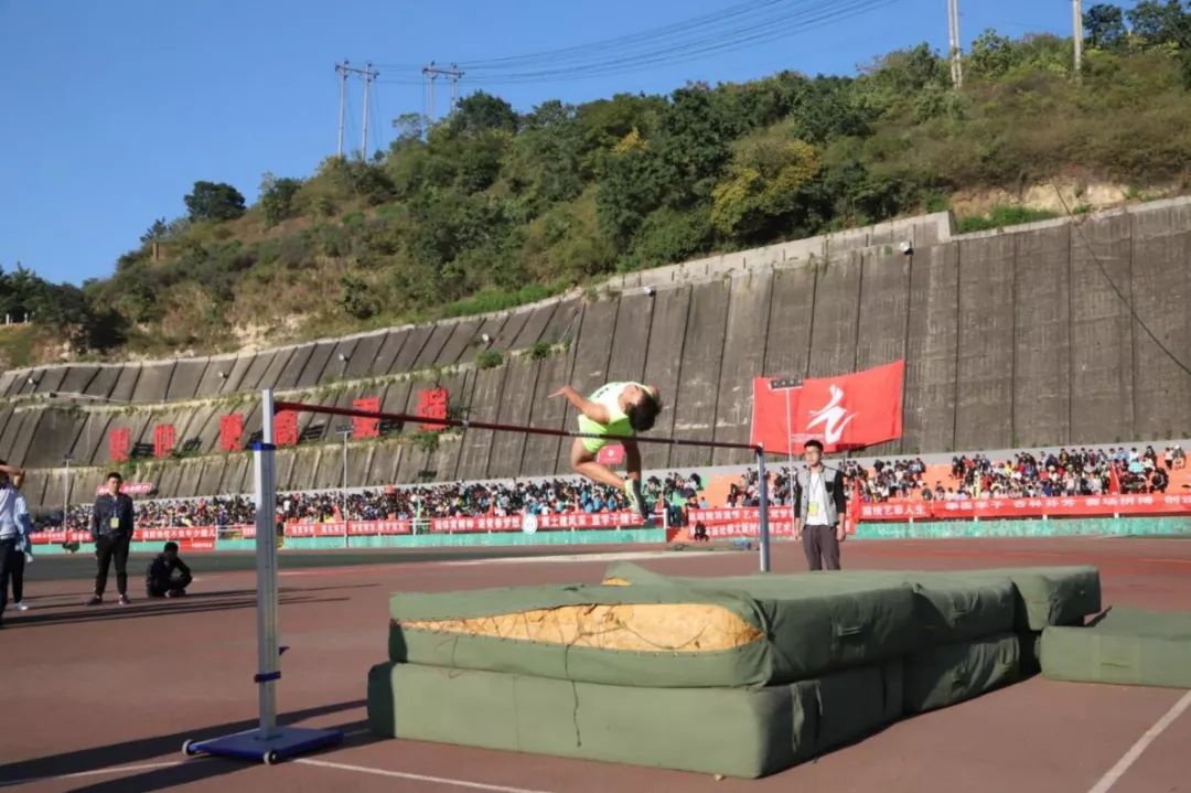 暖冬律动｜青春无畏，逐梦扬威，最拼的攀大ers