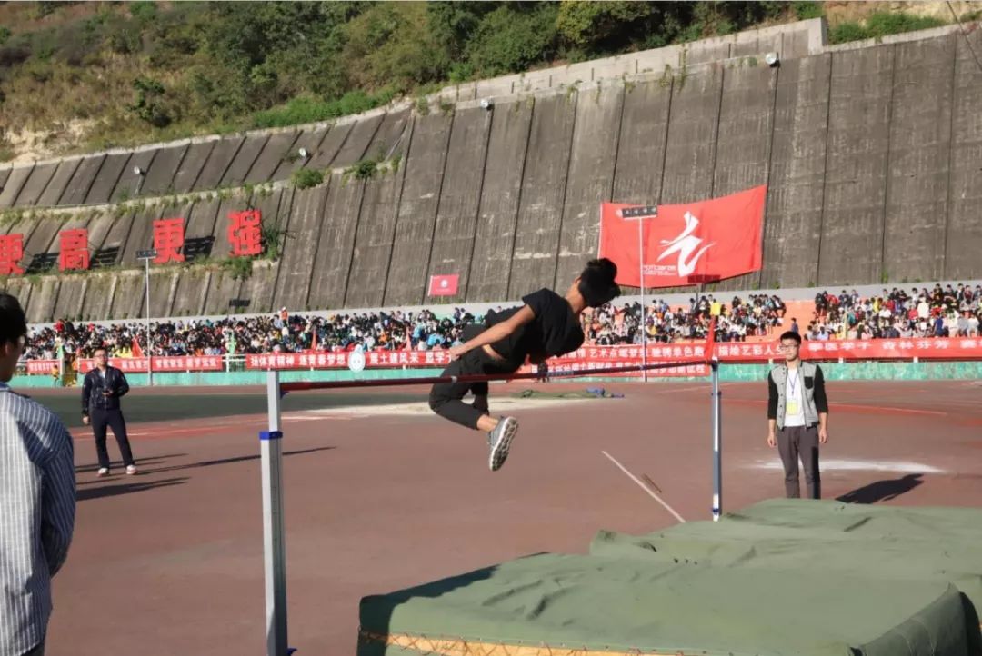 暖冬律动｜青春无畏，逐梦扬威，最拼的攀大ers