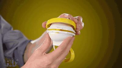 最有趣的扯蛋神器,国外小哥碎蛋神器