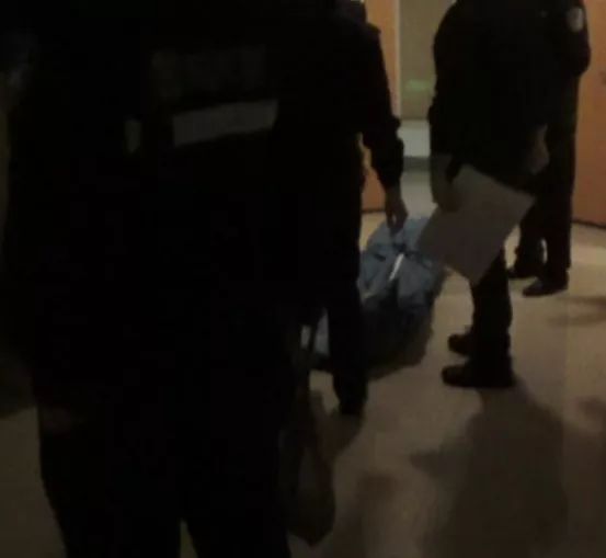 江苏常州一男子酒后致死,江苏常州一男子喝酒死亡躺在路边