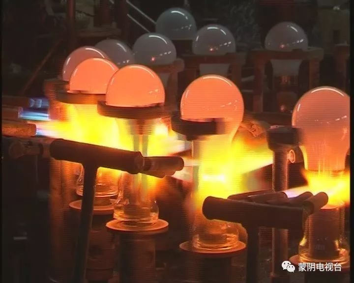 最大节能灯工厂,环保节能照明灯具厂家