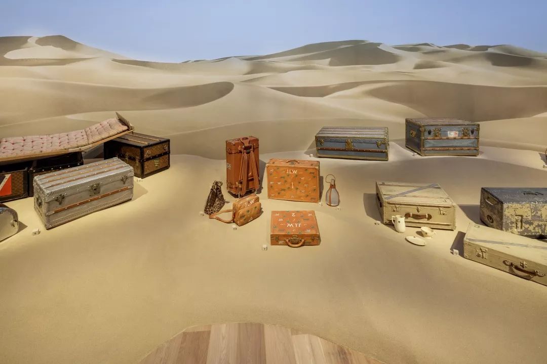 人类如何将旅行史藏在一只箱子中?