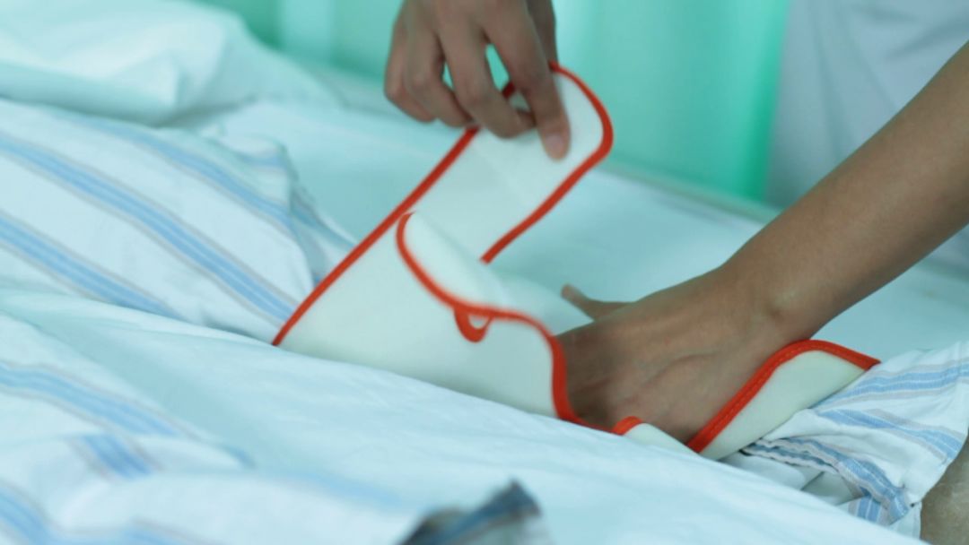 内踝骨折骨裂一般严重吗,踝骨折和踝外折有区别吗