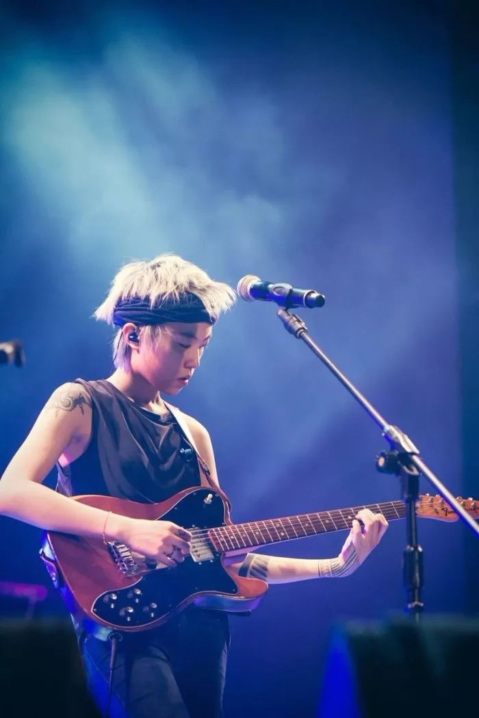 为什么女生的内衣越来越小？