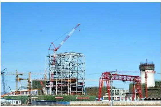 「改革开放中的今天」2016年11月15日，河北省历史上第一包经RH精炼炉冶炼的高质量钢水在唐钢诞生