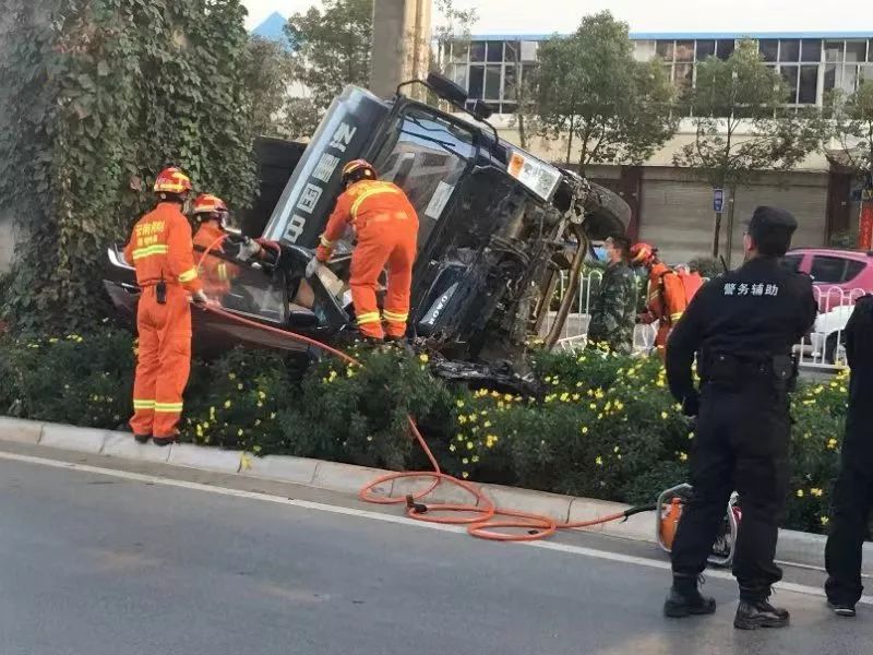 对不起您的快递已损坏,对不起您的快递已被烧毁无法送达