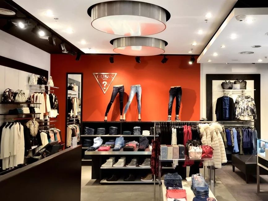 你有买过“拼写错误”的GUESS吗?